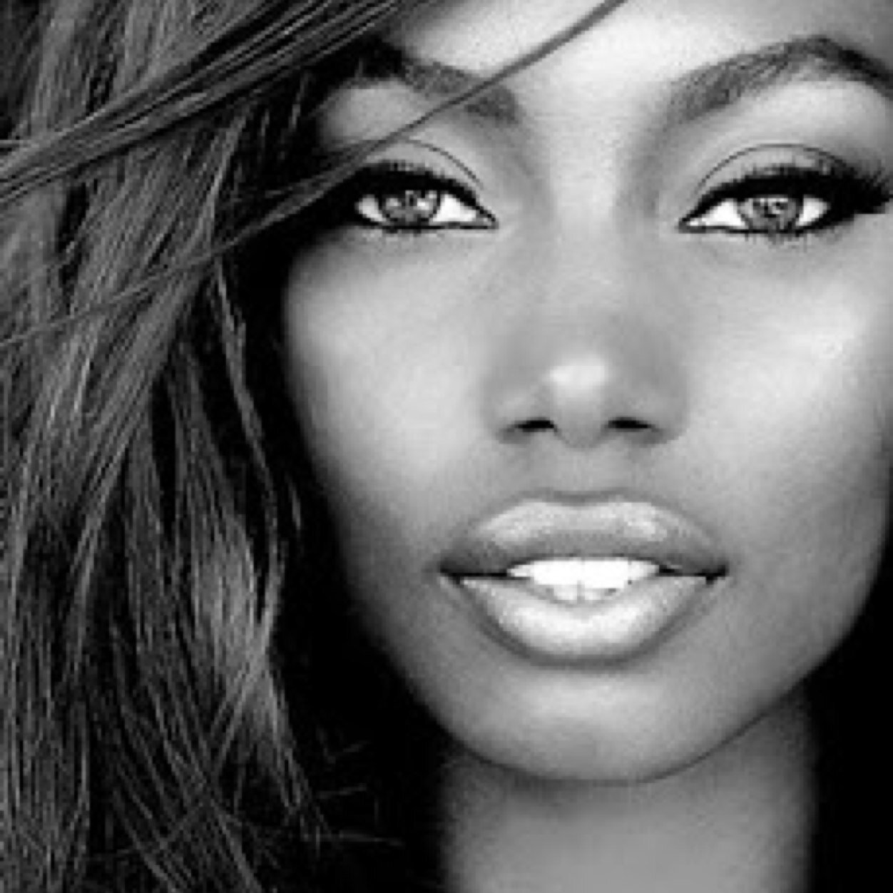 MiaZoel's profile picture. Singer/Actress/ and Daughter of the the legendary singer Cheryl Lynn.