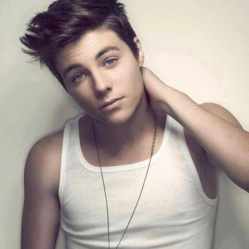 Segue Amores? Eu sigo de volta :) segue: @lai_lasanha!!
