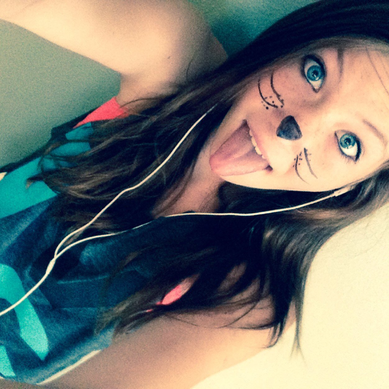 ItsTurtles's profile picture. Spread the word about my page