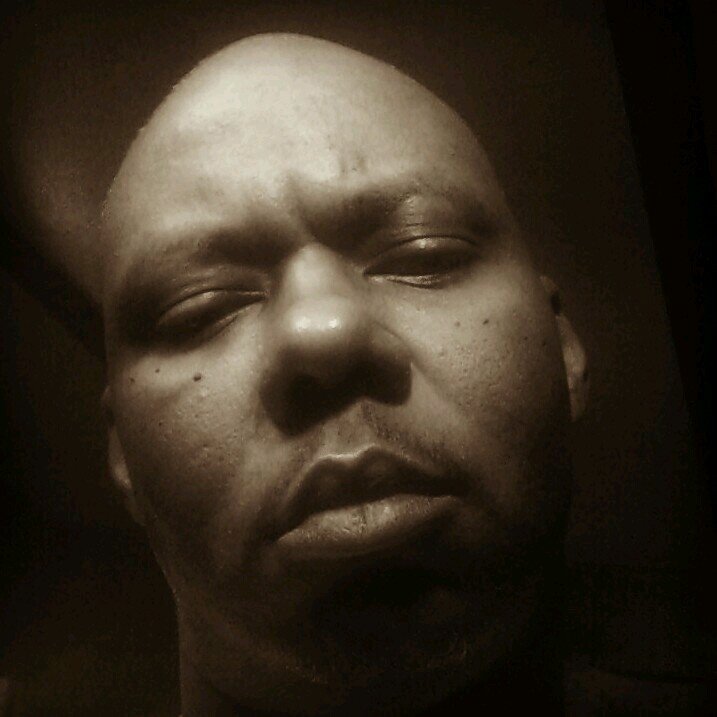 WELL IM AS LAID BACK AS ONE CAN GET, BUT I STOP RIGHT BEFORE CROSSING THE LINE AT LAZY.LOL ANYTHING YOU WANT TO KNOW JUST ASK!
