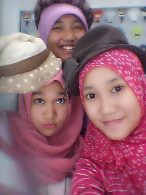 yayuinggit24's profile picture. mussic addict simple person