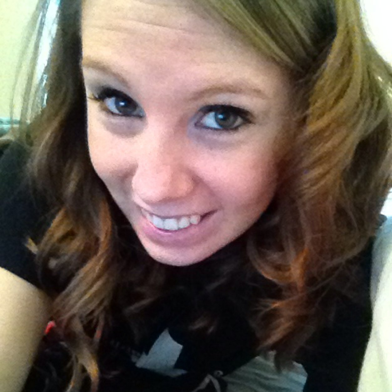 courtneywinegar's profile picture. 