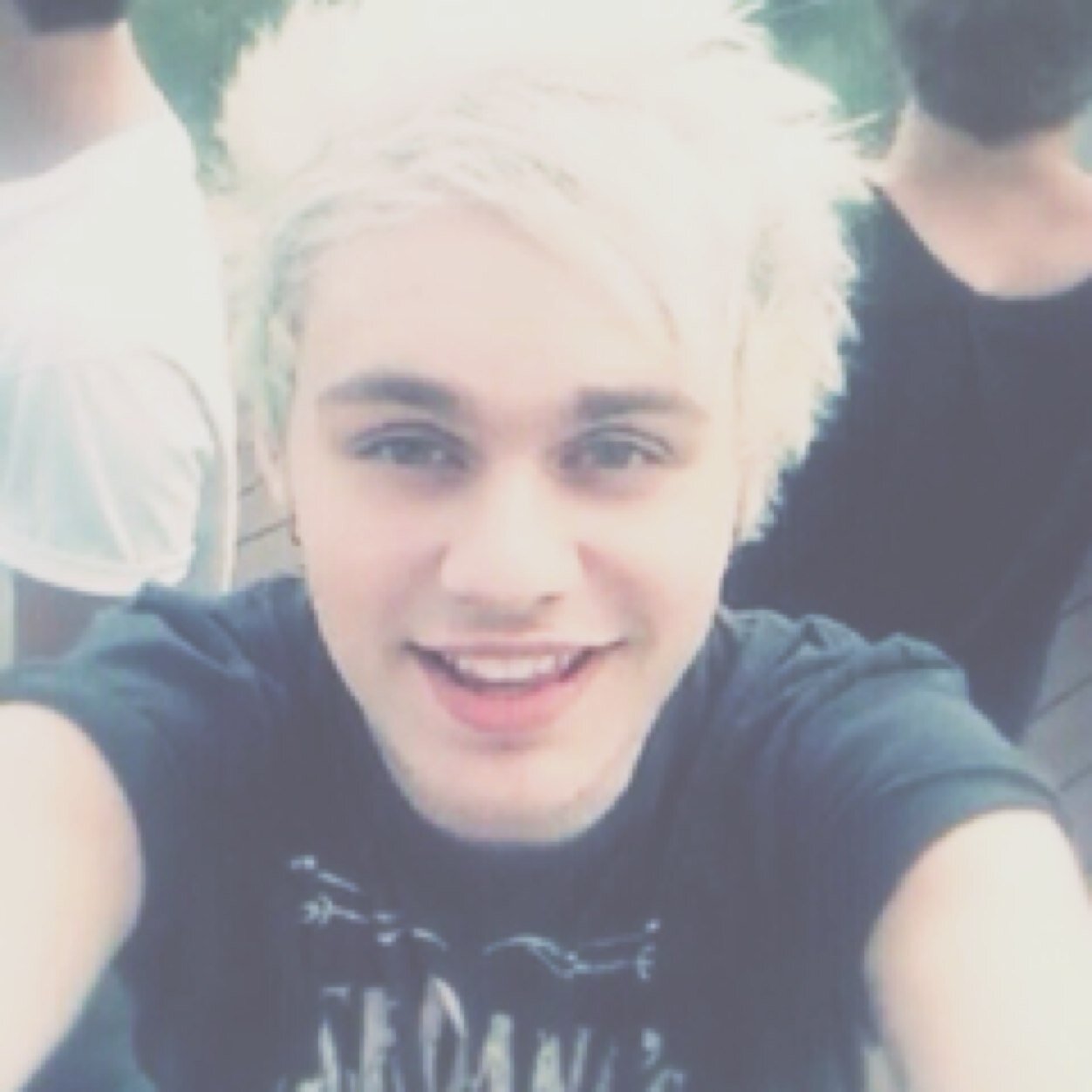 Follow @ROCKYOURNIALL