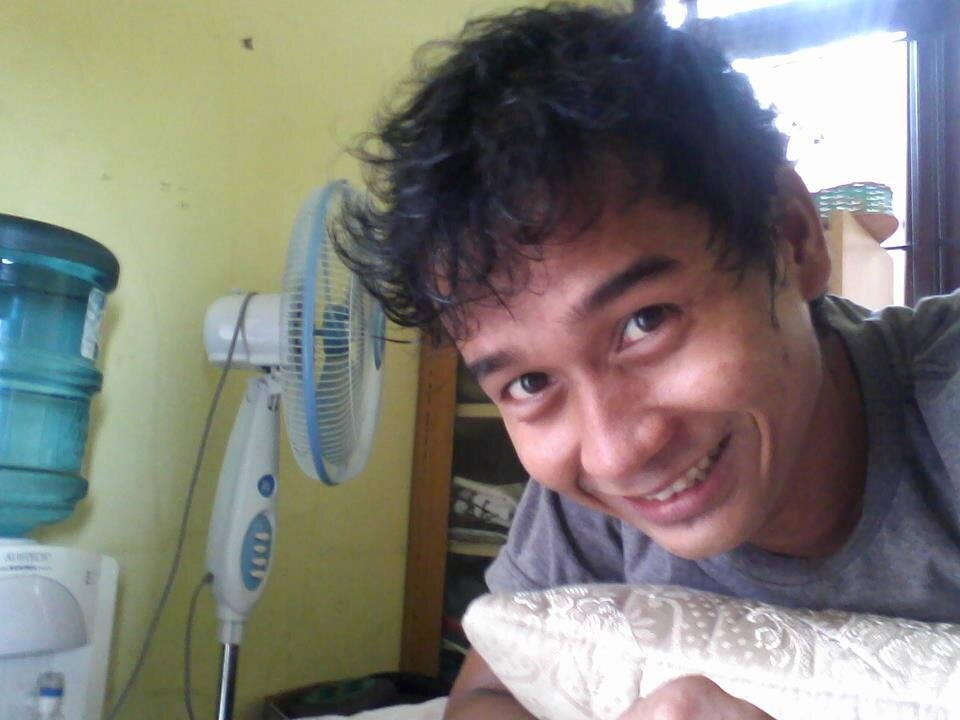 adrian_indra04's profile picture. :)