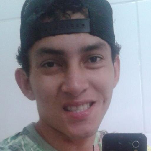 Gosto de guardar- guarda roupa..
Primeira coisa que passou pela minha cabecinha.. ( E gosto de escovar meus dentes de coelho ) :)