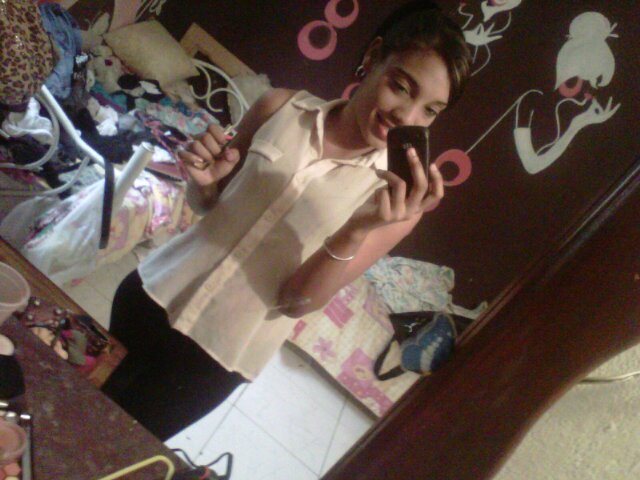 Name? Yerida *Al final nadie es lo que dice Ser, sino lo que demuestra* DIOS ANTE TODAS LAS COSAS :3