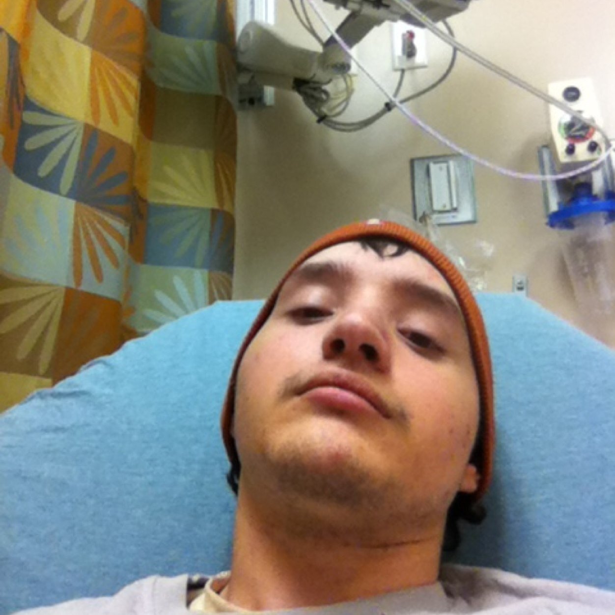 hi my name is jason im 20 im cool and single im also a computer wise and alot more but all though im a good guy also had a major chiari malformation surgery