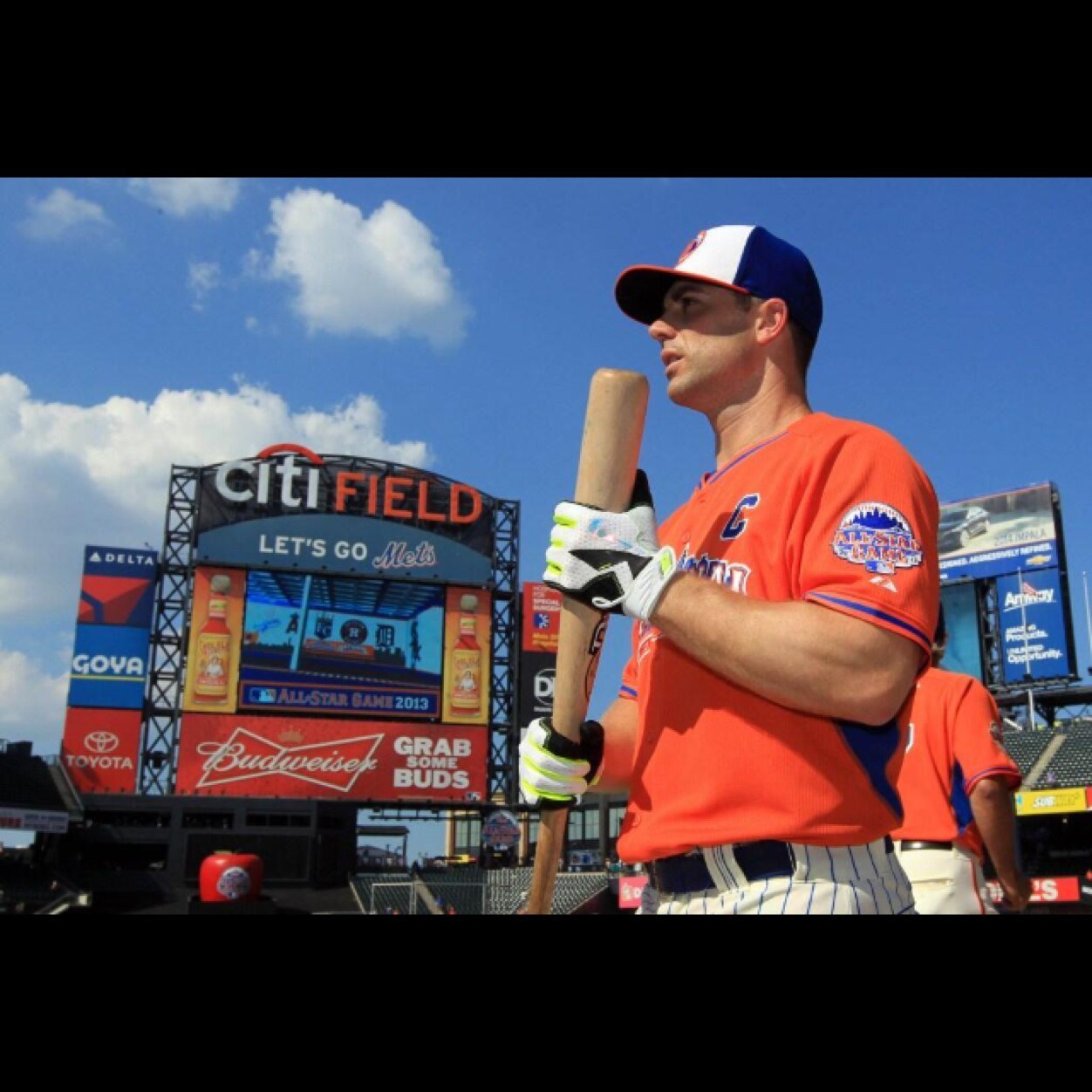 EVERYTHING DAVID WRIGHT 
*paradoy* 
Not affiliated with David wright or the New York Mets