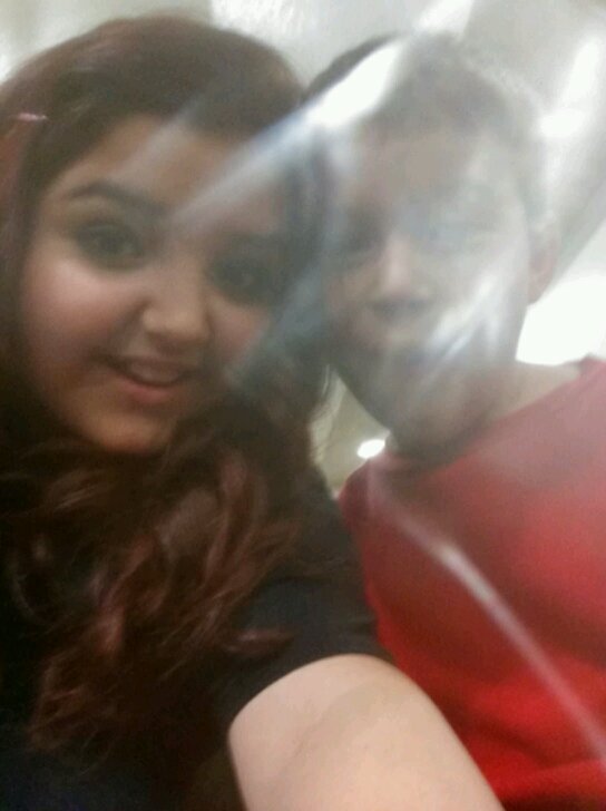 Im Bethany im 17 like last month umm follow me i act childish somtimes umm huge directioner (harry) fav i know everythinggggg about them lol byeee