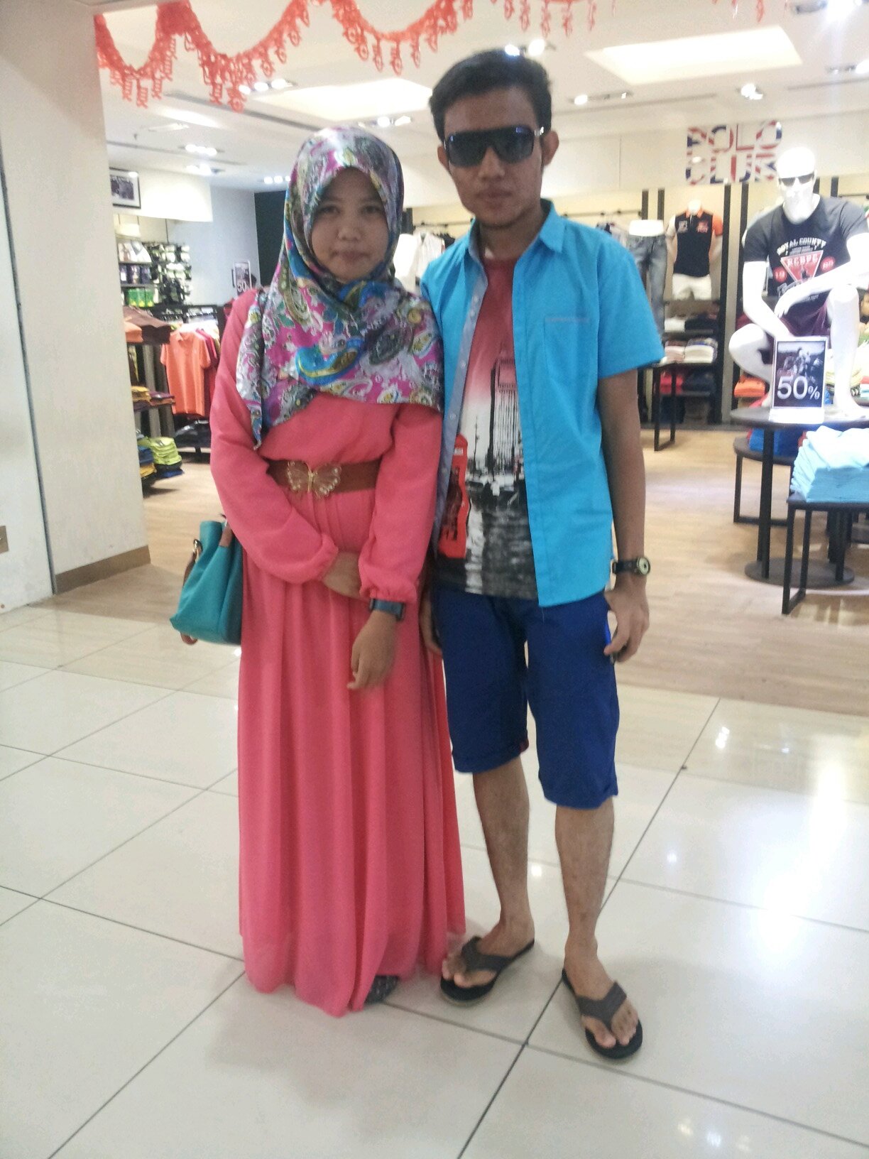 rayyanumbai's profile picture. 