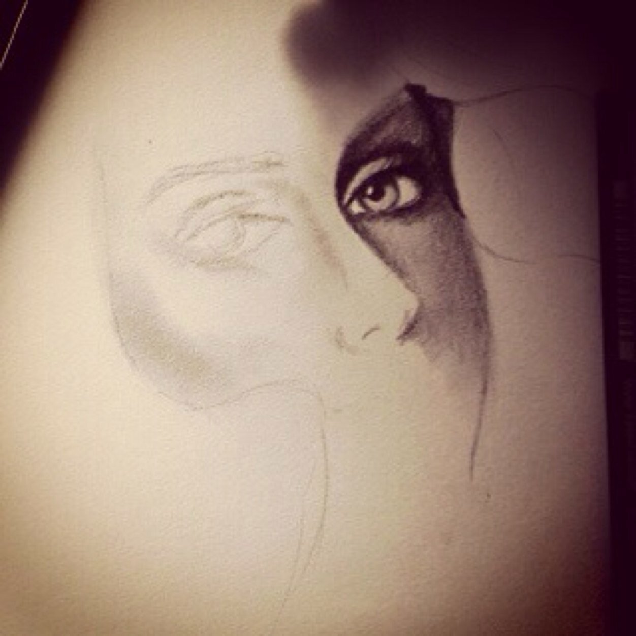 sawaaaary221's profile picture. + و إن جابوا العربان فالهرج طاريك ؟ يفزّ قلبـي ، كن شيٍ يجرّهہ ♥