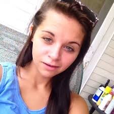 nooblupe708's profile picture. Es increible como alguien puede romper tu corazon, y sin embargo sigues amandole con cada uno de los pedacitos.