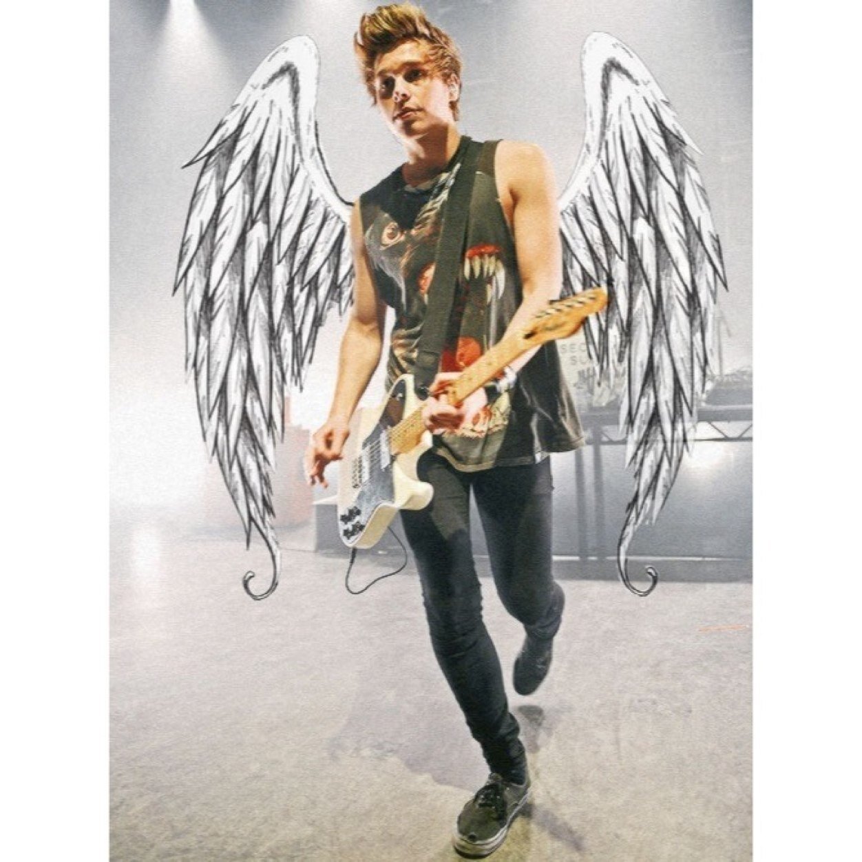 go follow @ashpornirwin or lose this follow :-)