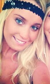 littlejaume573's profile picture. La vida es una perra, te escupe, te pega te miente, pero lo que mas duele es que nunca te diga que lo siente.