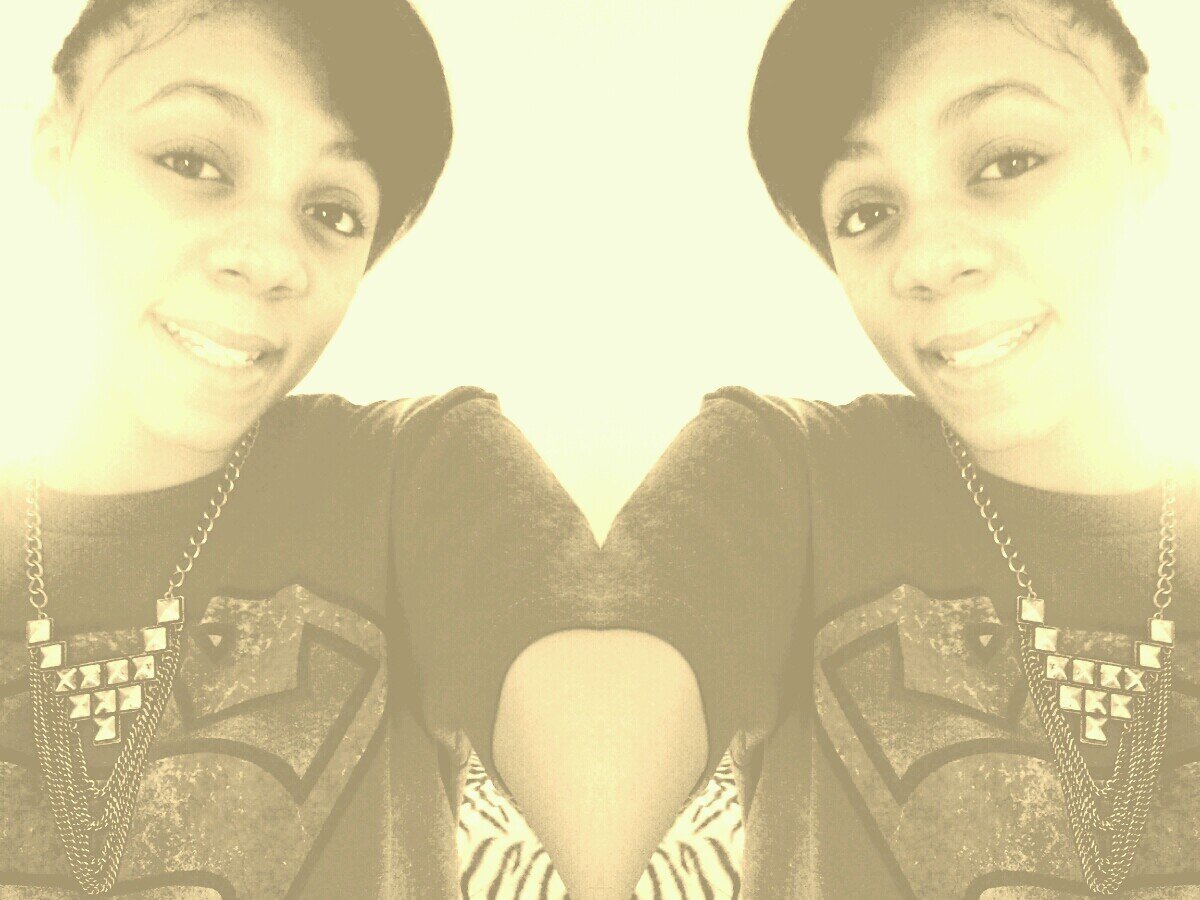 _heartscold's profile picture. Bitches be there worrying about fighting while I'm here worryed bout the guapp M.O.E , #ysd #nss #401 squaddddd #freeMikeL 