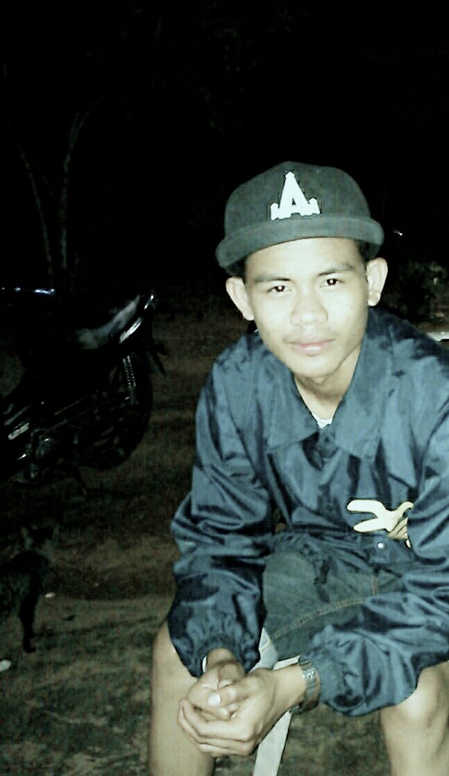 nick name :wahyu II 17-08-1994 II lajang :) II perakit pesawat roket, penikmat manday, dan iwak karing :D