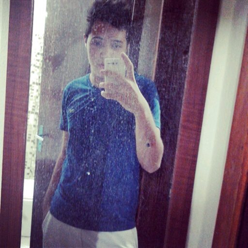 Prefiro viver um dia como rei,  do que a vida toda como  zé ninguem....