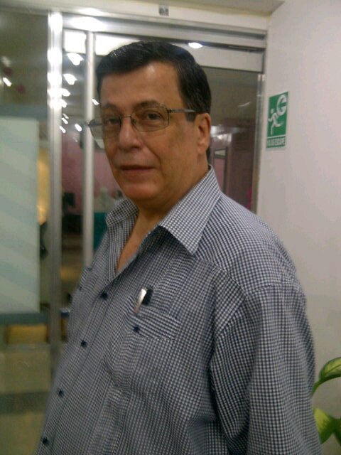 Hatillano, empresario, luchador social.