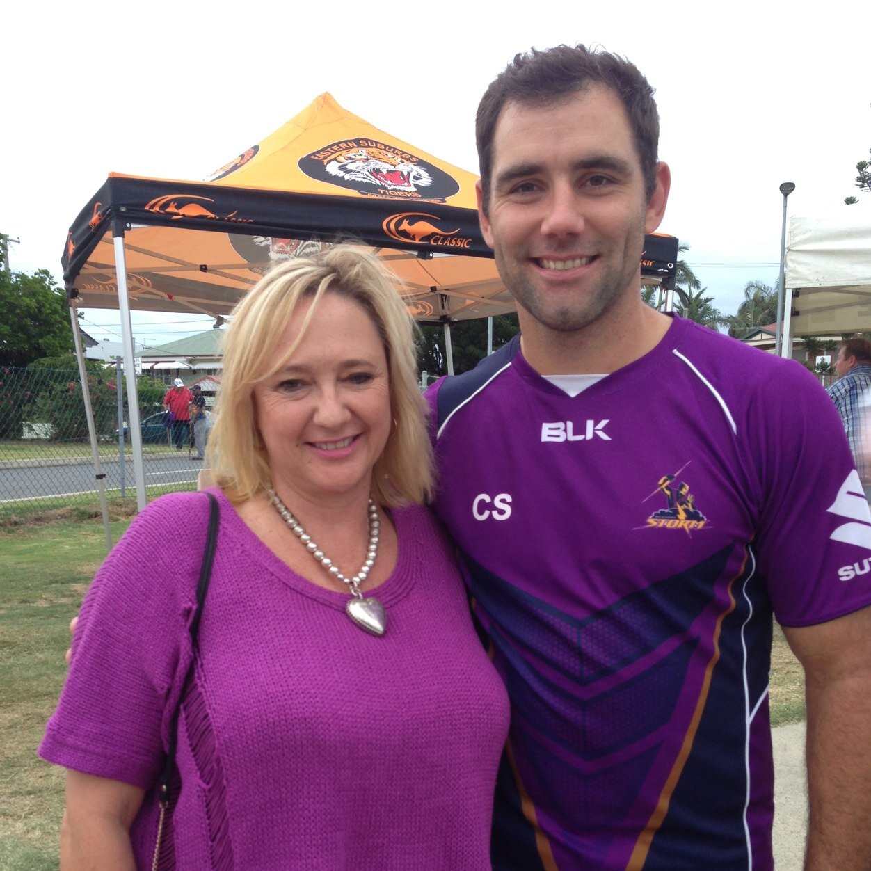Hi I'm kezza, follow passionatly melbourne storm and believe in One Mob QLD maroons , brisbane!