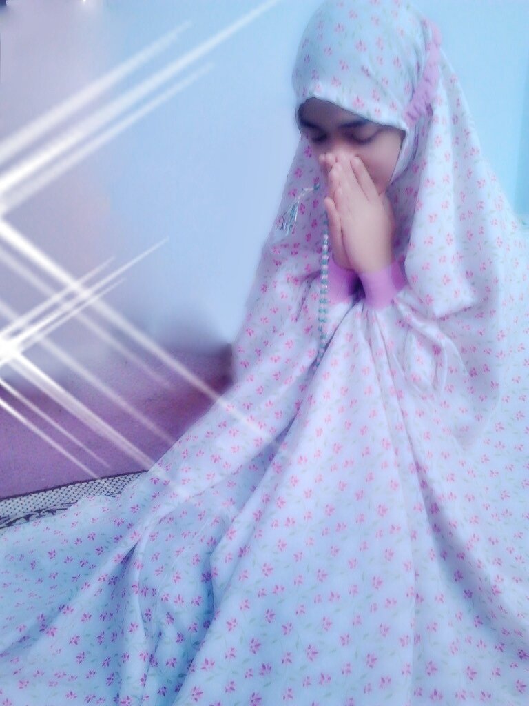 Raaa_rha's profile picture. Suka laper, suka ngantuk, tapi ngga suka jauh dari dia 😁