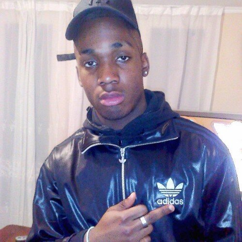 #TeamAntilliais Y'a pas de bio chez nous. 
Instagram: PAAT_IZI