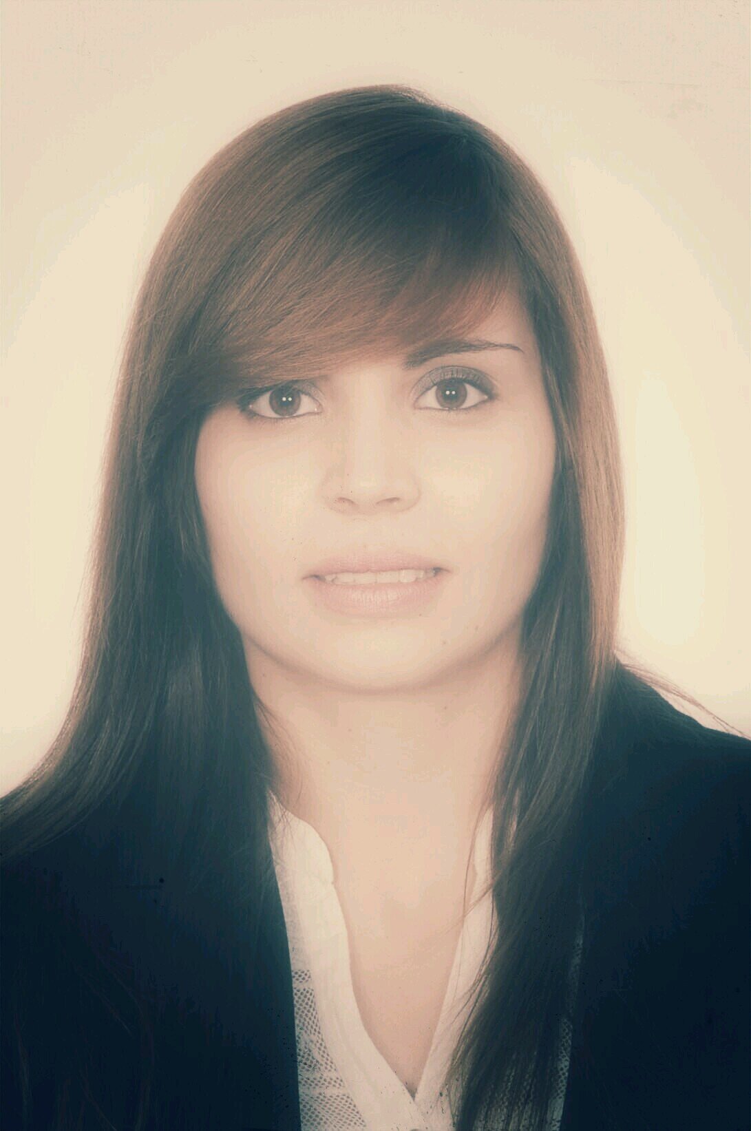 Licenciada en Administración y Dirección de Empresas.Máster en Dirección de Negocios Internacionales (CEF- Udima). Control de Gestión Grupo Prisa