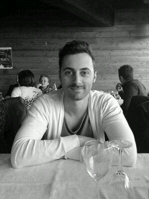 ilCobrat's profile picture. Leggo molti libri ma il mio lessico rimane invariato a 112 parole.