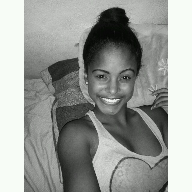 Jamaican l Libra l IG: noproblemmon_ l R.I.P Nana ❤