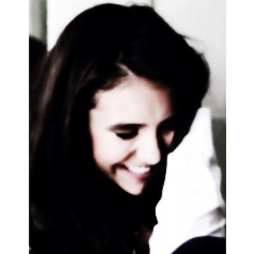 i luv daisies pls follow @DobrevaRoden and don't worry! I follow back :3~