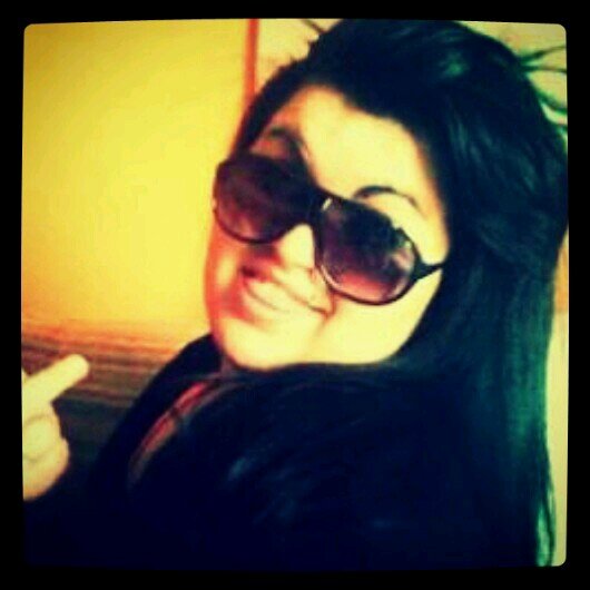 - Vale la pena luchar,por lo que vale tener. + Muero y mato por ti♛. ; Feliz desde un 040113♡.
