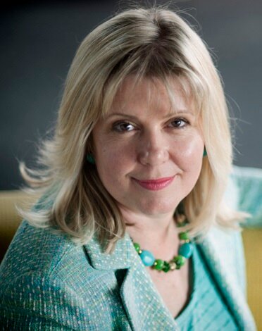 Vivienne Smith is the author of THE SINGLE MUM'S SURVIVAL GUIDE - How to pick up the pieces and build a happy new life.More details: http://t.co/tNFMuVis9s