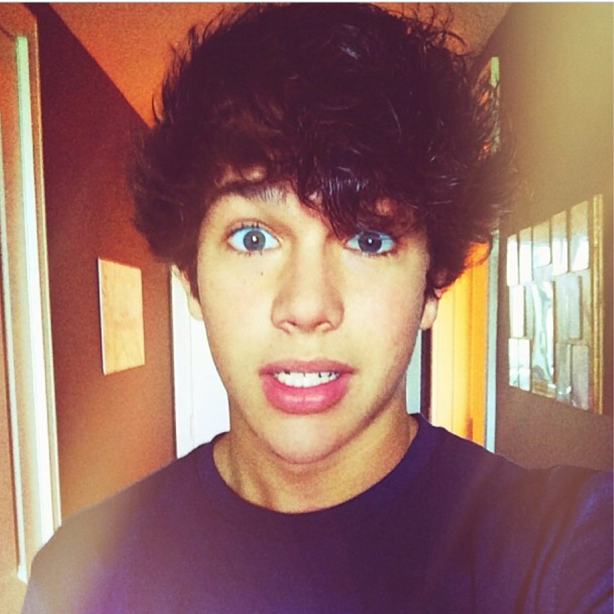 Austin is my life he are all for me -my kik: alex levesque -my instagram: alex4gay✌️