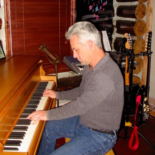 KrazeMuzic's profile picture. 