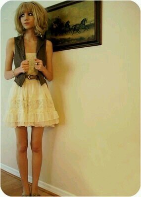 a girl who want to be skinny and fall in love with Ana