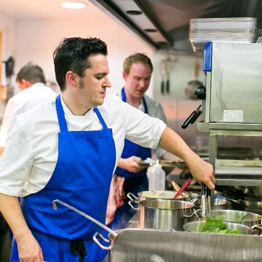Seafood pub company executive chef. I love food, my Mrs and playing drums badly.