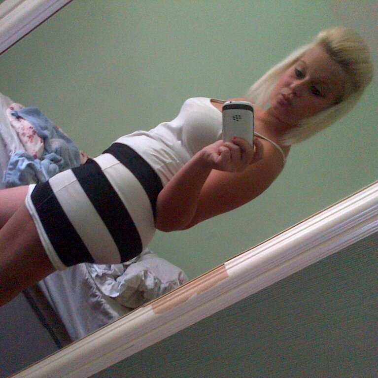 I follow back:) snapchat; louiserosss instagram; louu_ross