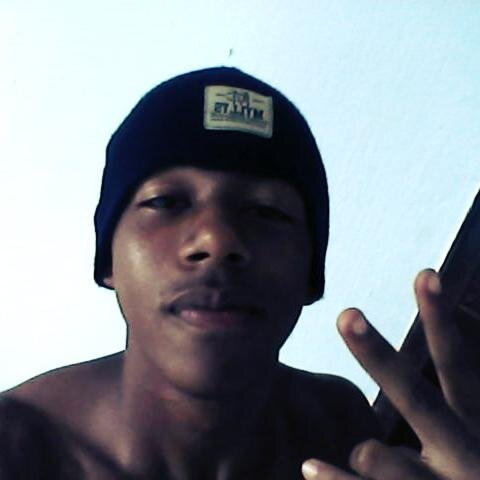 Nome:Geraldo jr idade:19 Estudante Cidade natal:Serjipe Time:Corinthians Libriano Face: http://t.co/3mESjScFD4