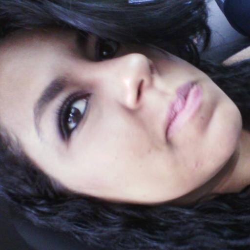 eu sou uma garota diferente mais ao mesmo tempo igual a todos ..
 simplicidade e humildade e uma das coisas que eu levo sempre comigo ....