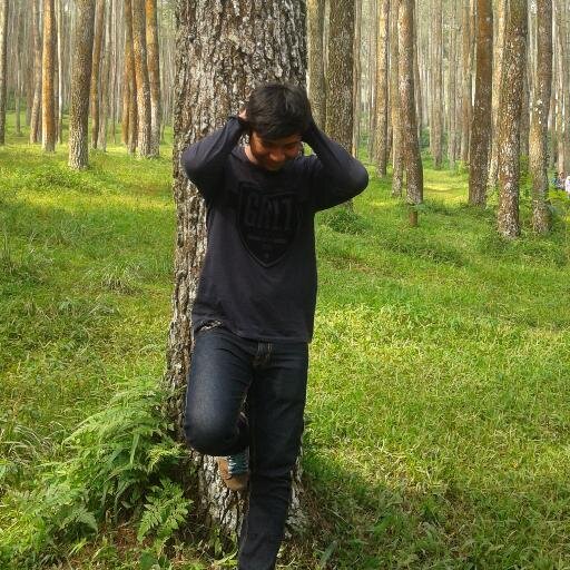 Umar4one's profile picture. menggapai impian masa depan melalui sebuah langkahku untuk indonesia yg lebih baik.