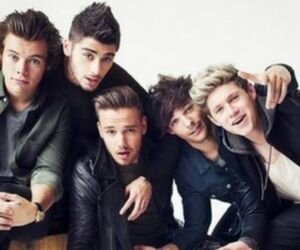 Hii babe (: I just gave you a free follow so could you please follow @Niallsdacraicxo ? Thanks ily :3