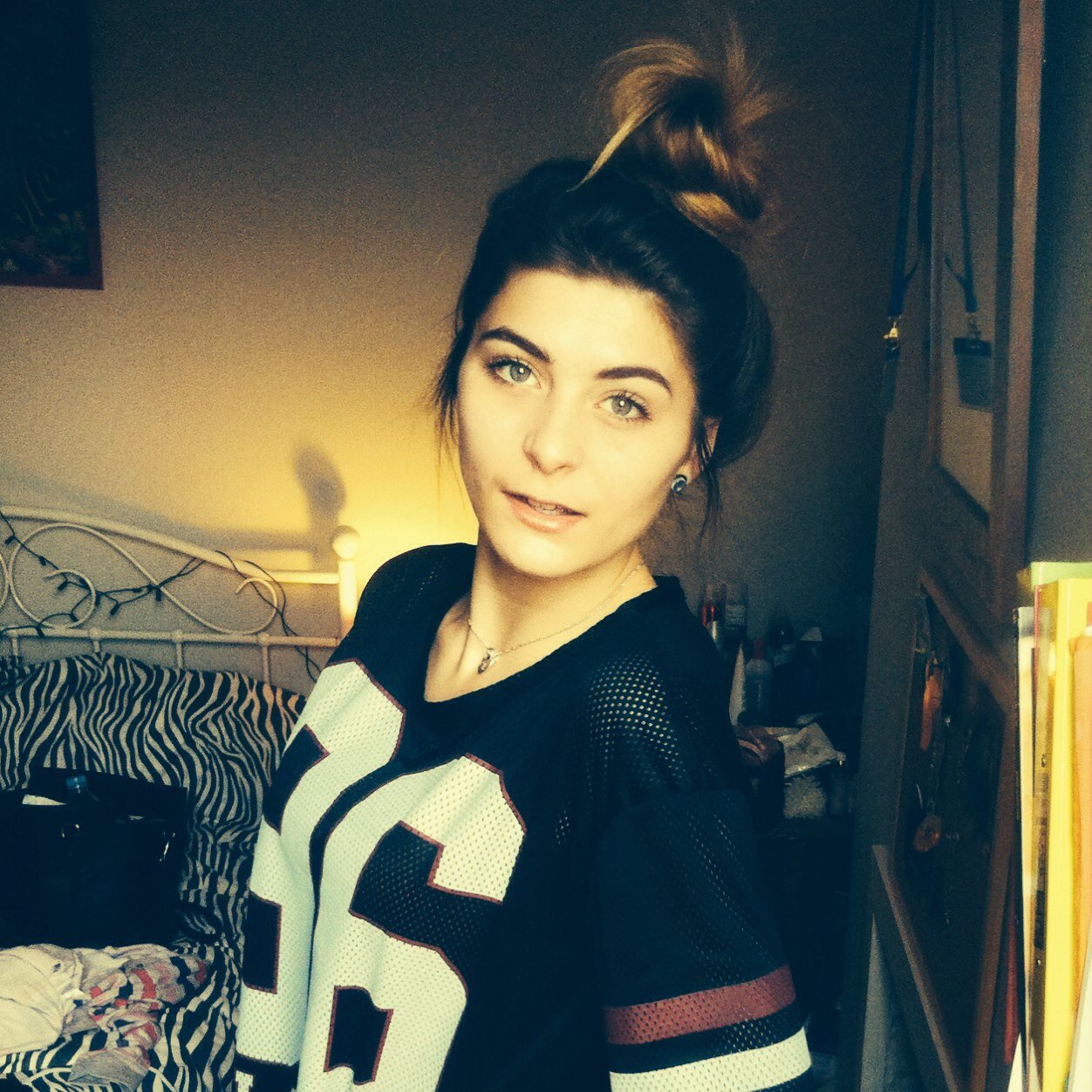 SophieMcDonaldd's profile picture. Work at h&m
Hillview 6th form
Instagram - sophieapplemc
