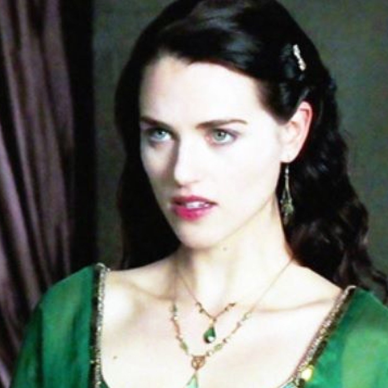 MarredMonarch's profile picture. ∙⊱Not even Death can stop me now.⊰∙ {[#Merlin/#TVD Roleplay]}