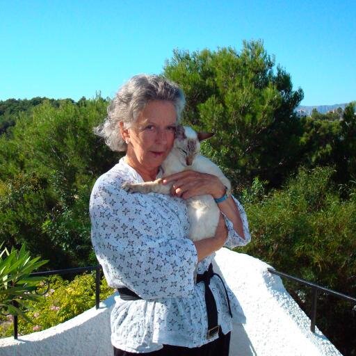 lcookson3's profile picture. Compassion in World Farming, PETA, ethical investment, art and architecture, property renovation.