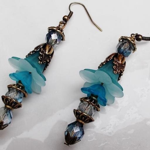 Design Jewelry under the name Blue Licorice http://t.co/QiMHjoFWHS
