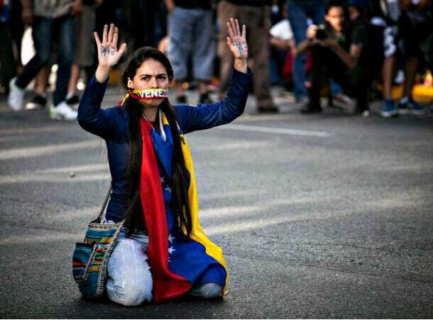 #Elquesecansapierde, #Prayforvenezuela, #Timevenezuela, si deseas enviarnos información puedes hacerlo a través  de nuestro correo:Anonimosvenezuela.v@gmail.com