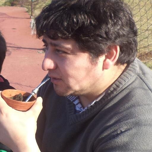 Por 1 Chile PluriNacional.Amo, sufro, río, lloro y más... igual que todos. Regionalista/Agnóstico/OpinologoTV,Politica/Champurria/Albo.