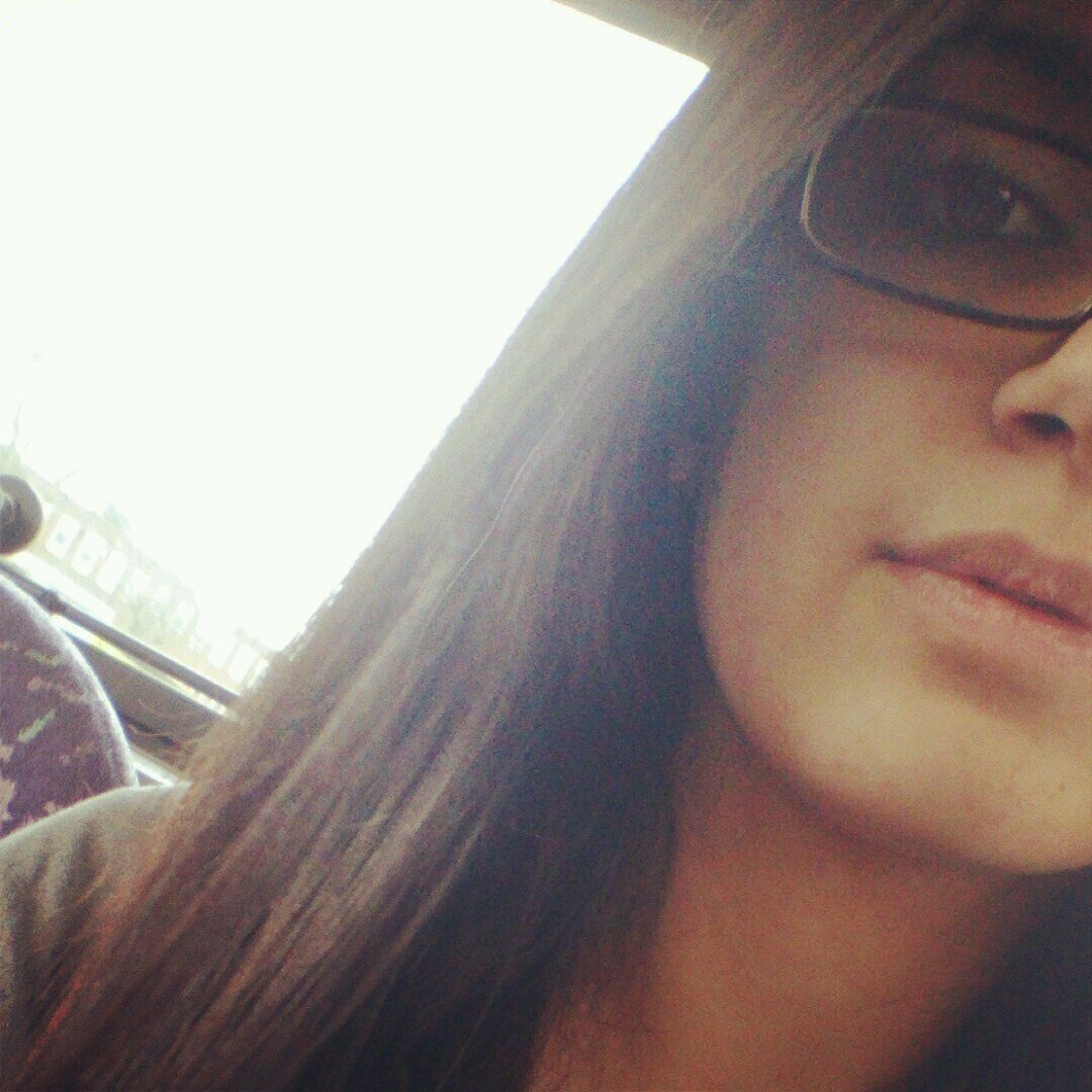 ZoeJadeRobbins's profile picture. Live life to the fullest because one day it could be all over in a day❤