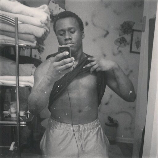 I'M 5'7 I LOVE SPORTS GANGSTER 4LIFE A #TEAMME #TEAMGETSPUSSY TAKEN BY: