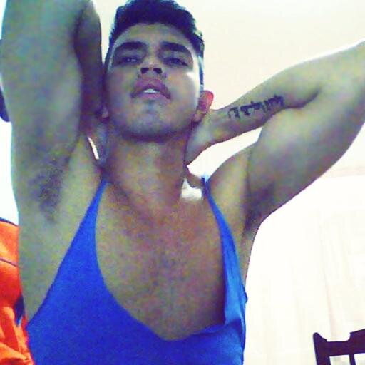 20 años. soy Acuario, I♥Electro