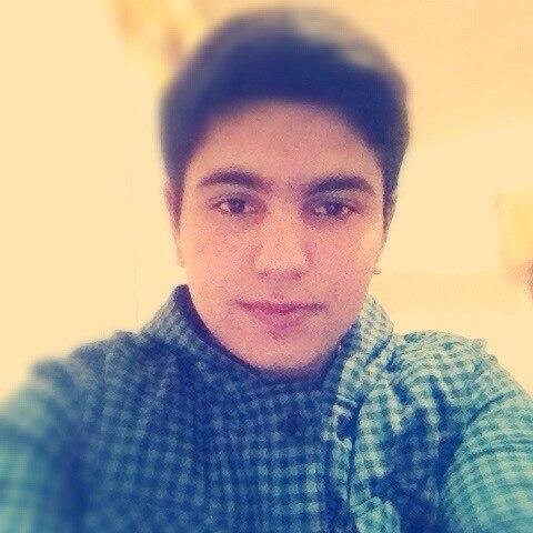 Məni bir mən bilərəm birde
yaradan,mənə bir mən lazımam
birdə məni anlayan.....!